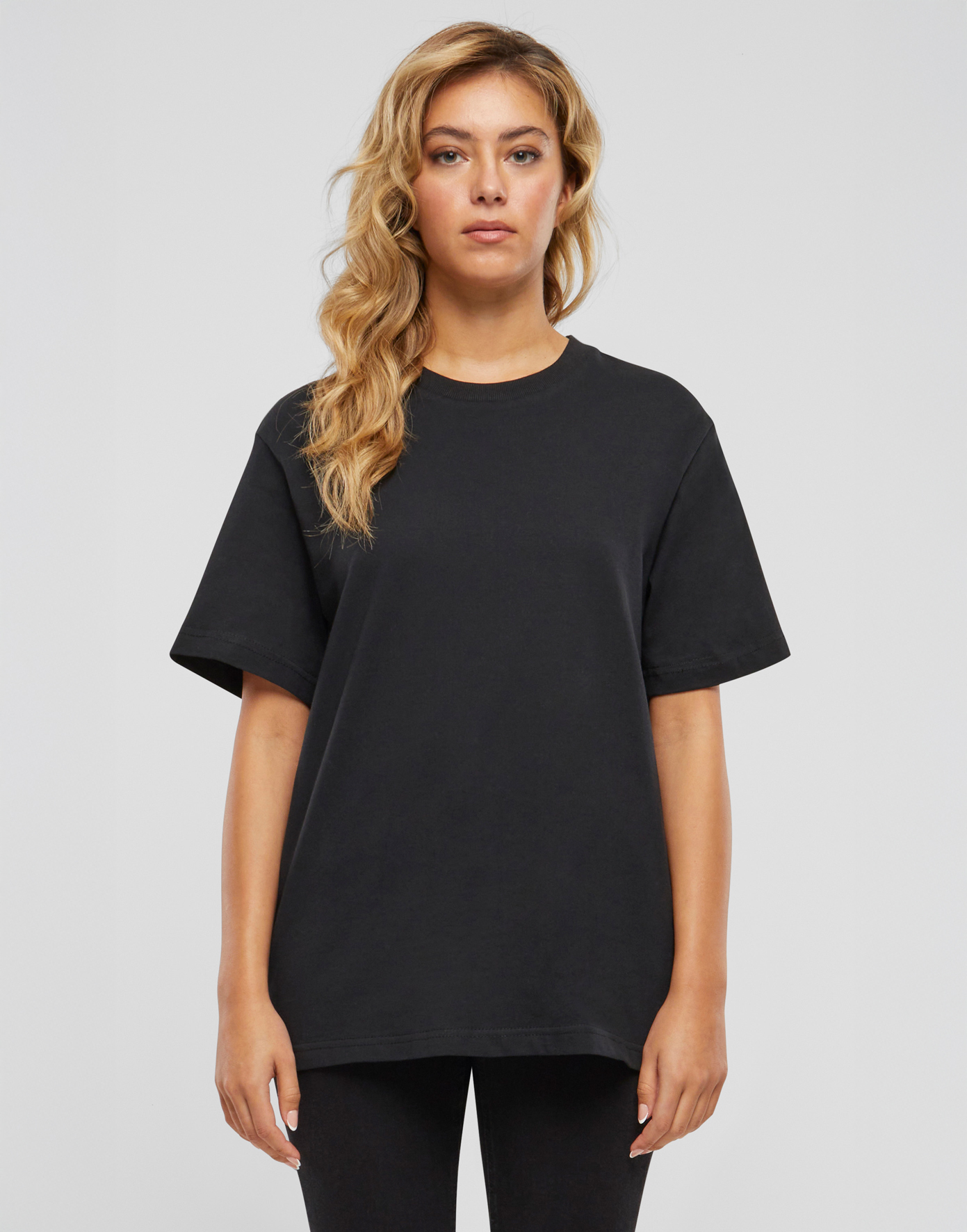 CAMISETA MANGA CORTA MUJER OVERSIZED 200GSM | BY211