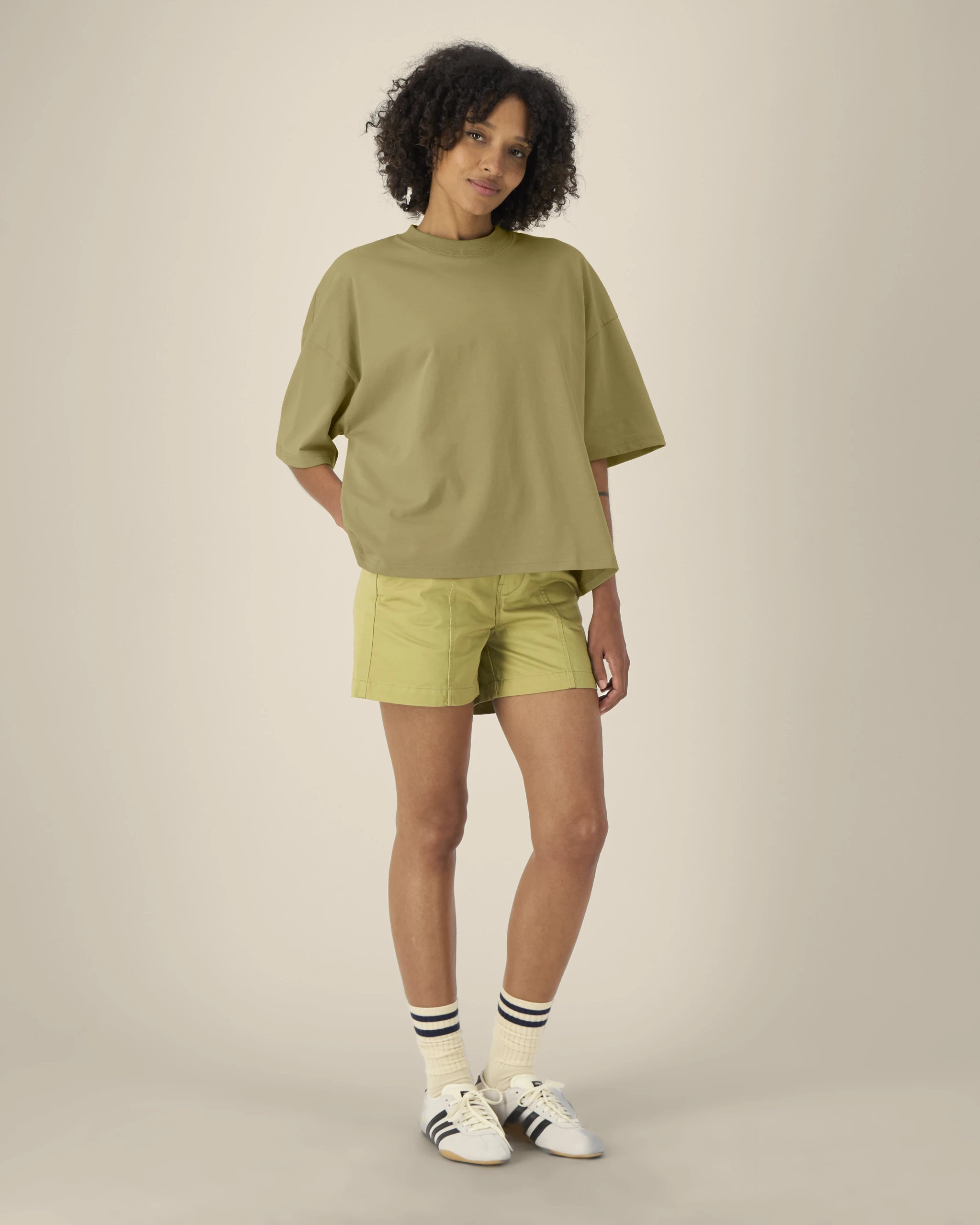 CAMISETA BOXY 200GSM | STTU258