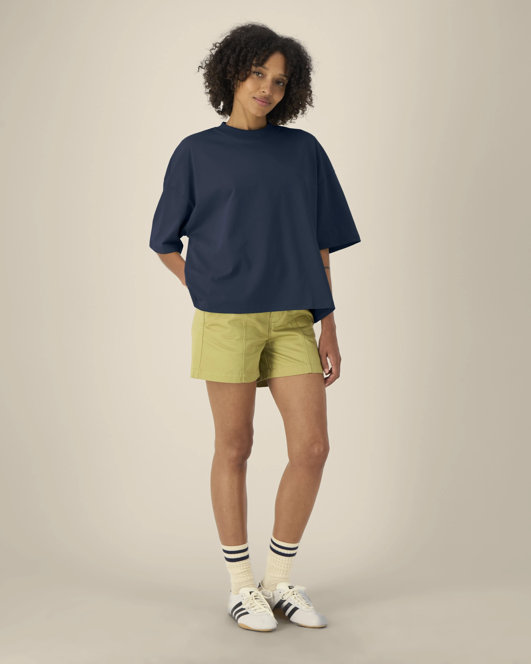CAMISETA BOXY 200GSM | STTU258