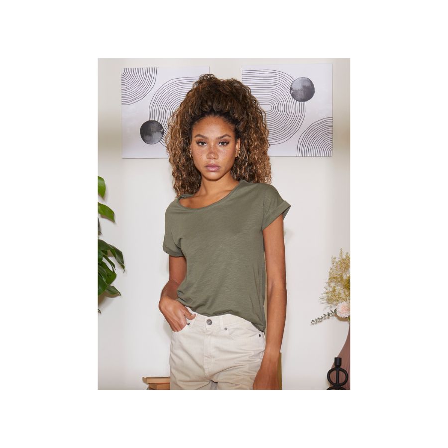 CAMISETA MANGA CORTA DE MUJER · BÁSICA · ESCOTE REDONDO · CORTE LARGO · 100% ALGODÓN · 140 GSM · BY021